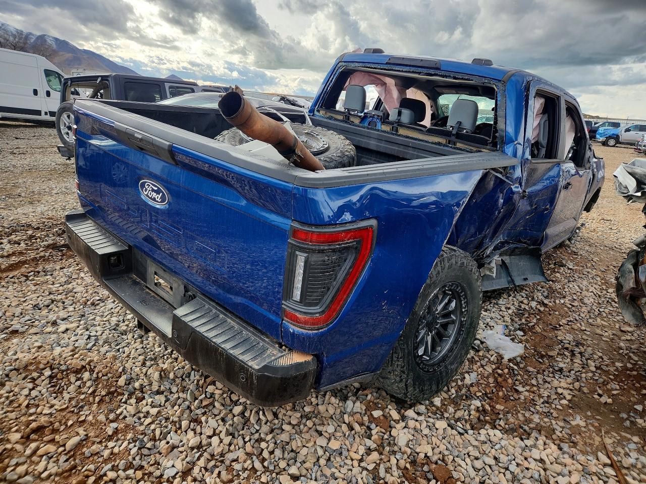 2024 FORD F-150 Lightning