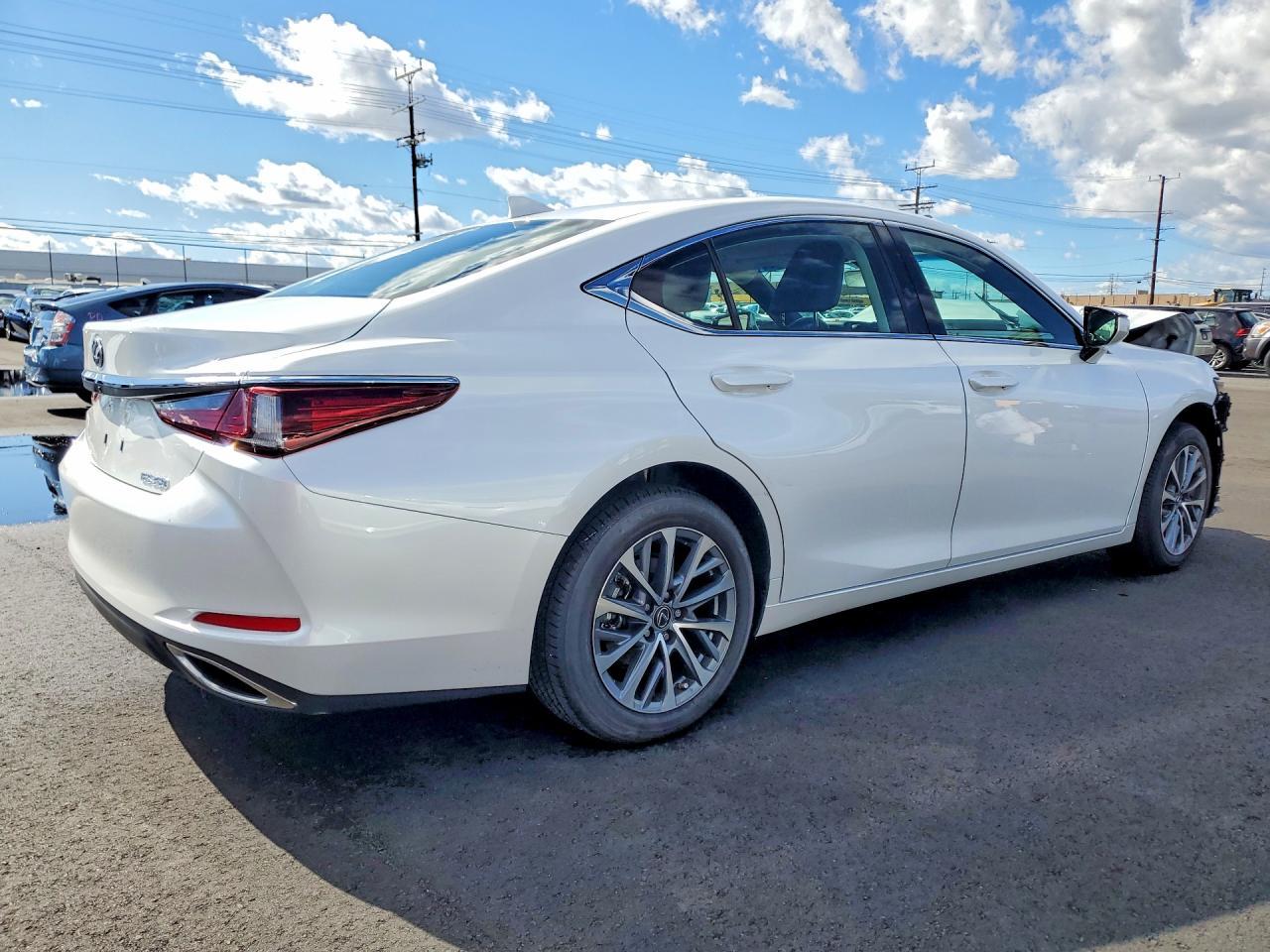 2025 LEXUS ES 350