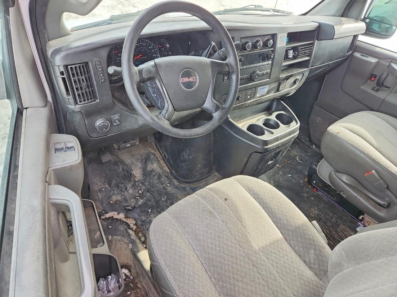 2016 GMC Savana