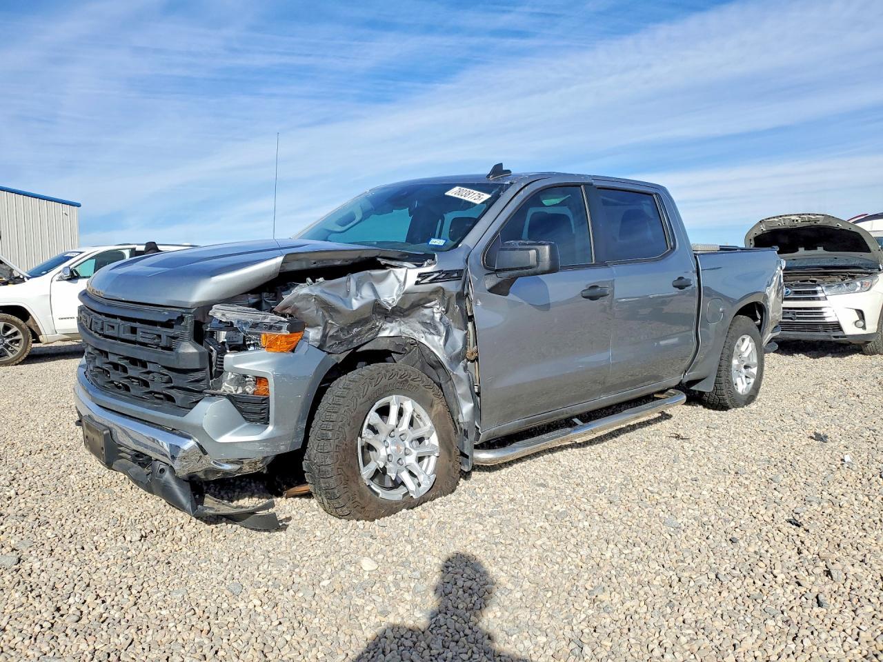 2025 CHEVROLET Silverado