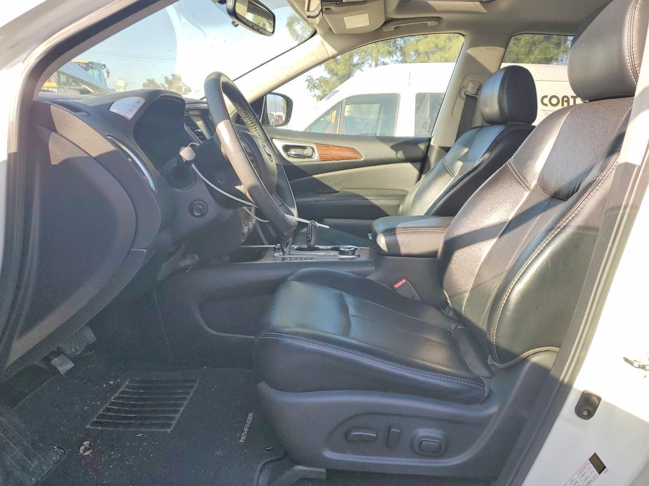 2017 NISSAN PATHFINDER