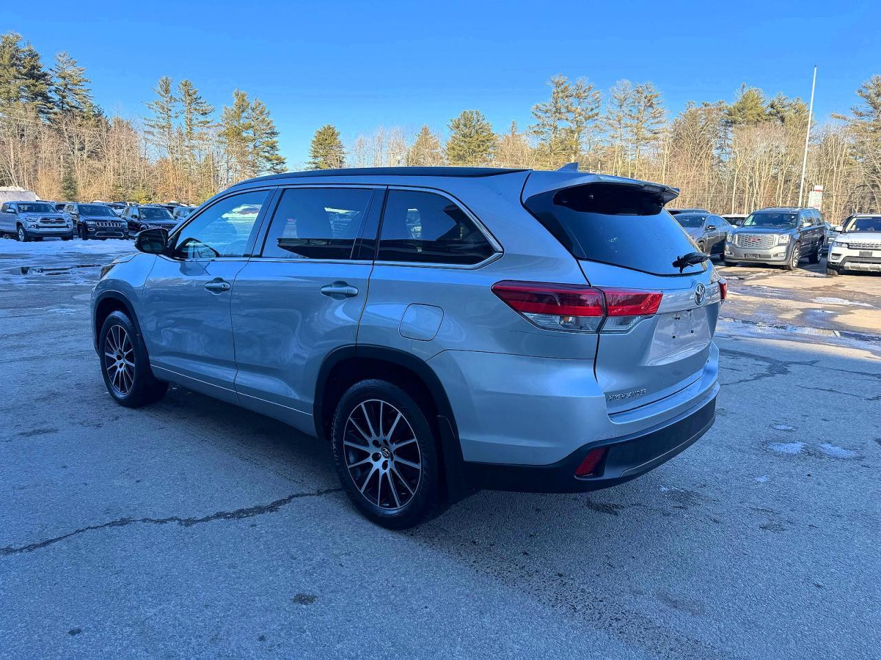 2017 TOYOTA HIGHLANDER
