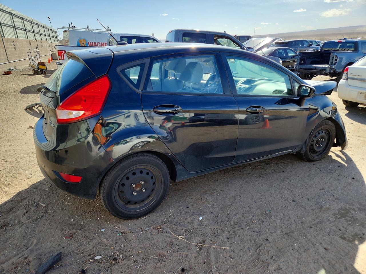 2013 FORD Fiesta