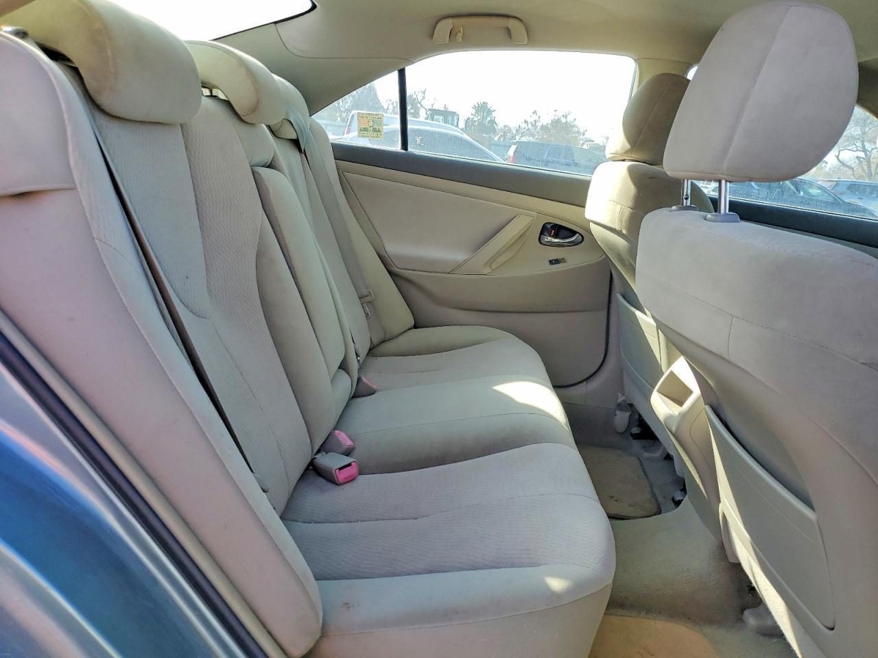 2011 TOYOTA CAMRY