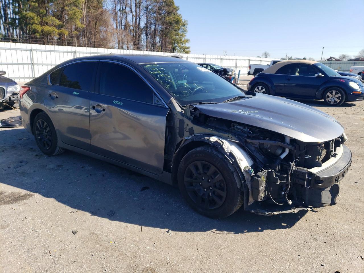 2017 NISSAN