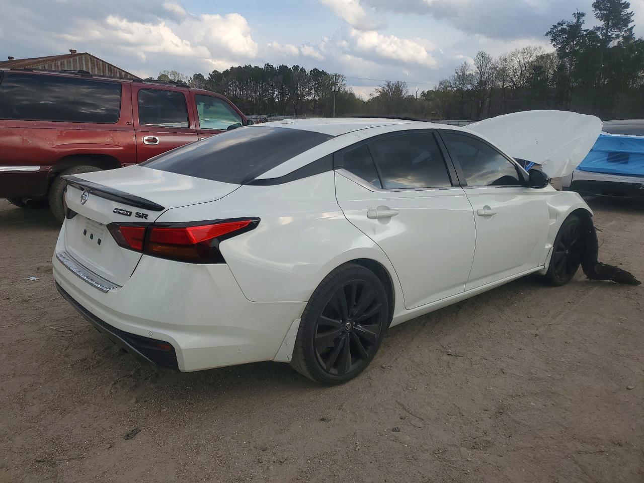 2022 NISSAN ALTIMA