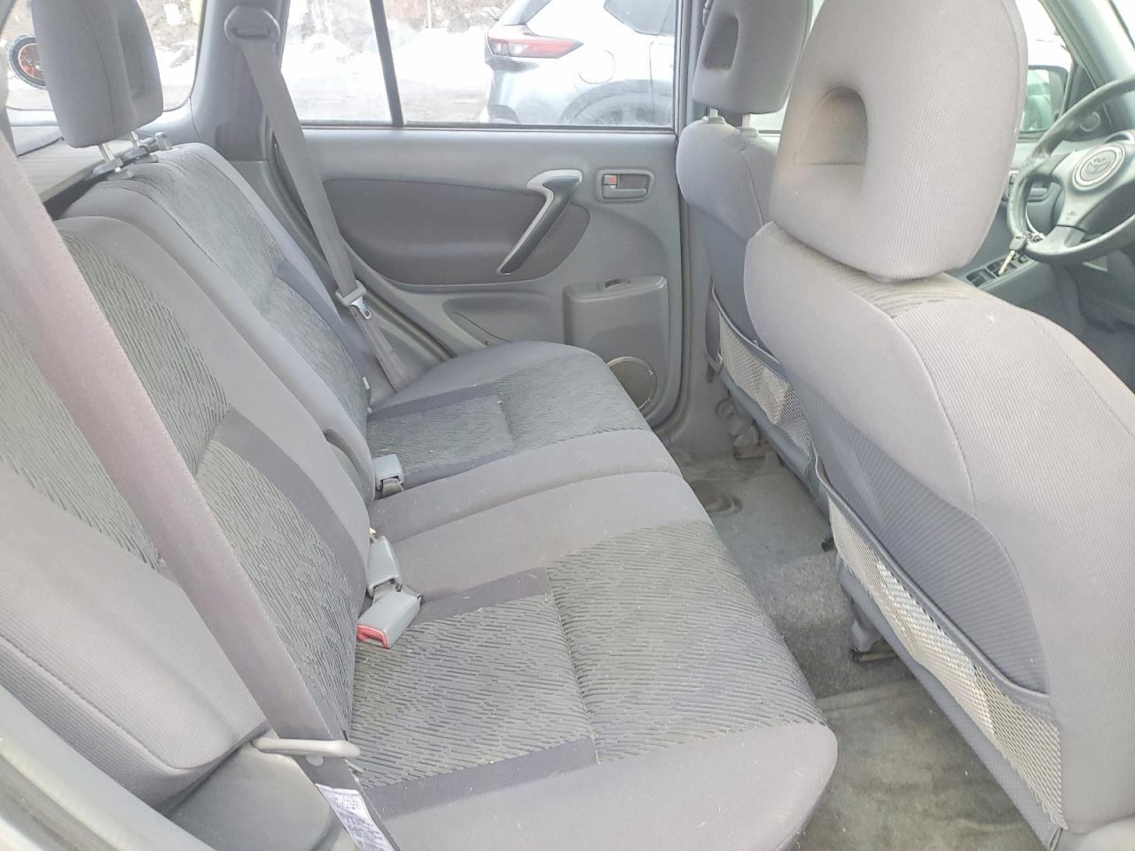 2002 TOYOTA RAV4