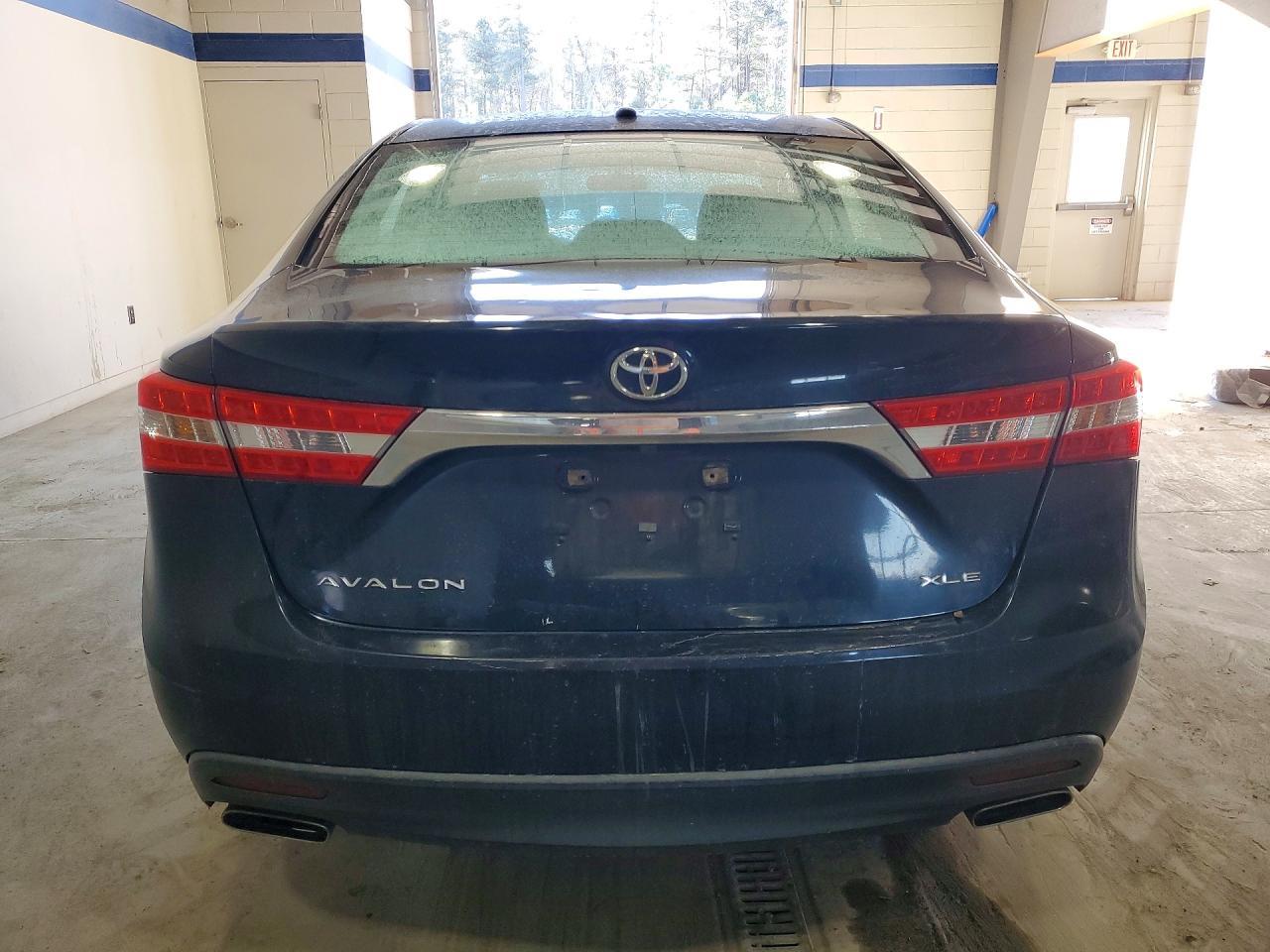 2015 TOYOTA Avalon