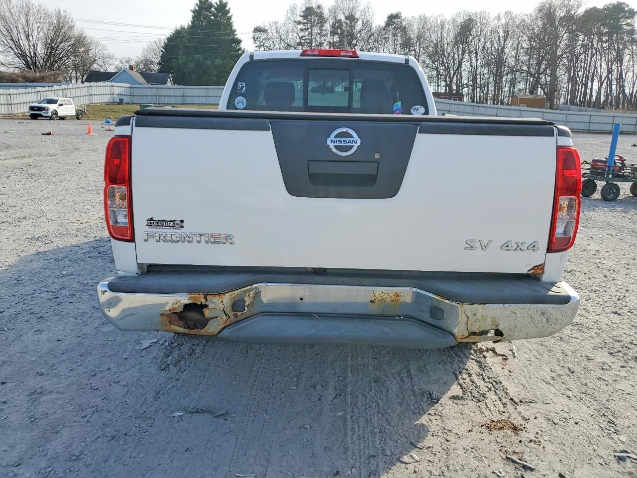 2011 NISSAN Frontier