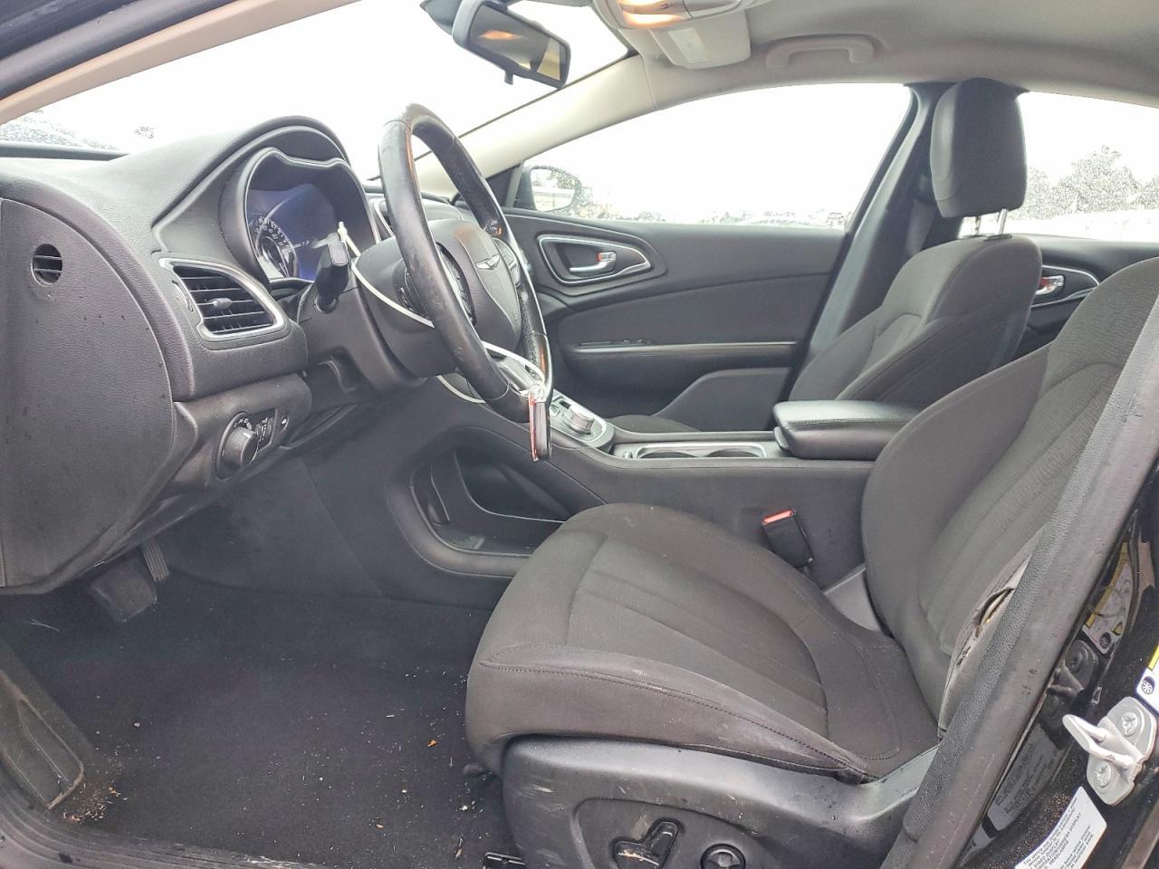 2015 CHRYSLER 200