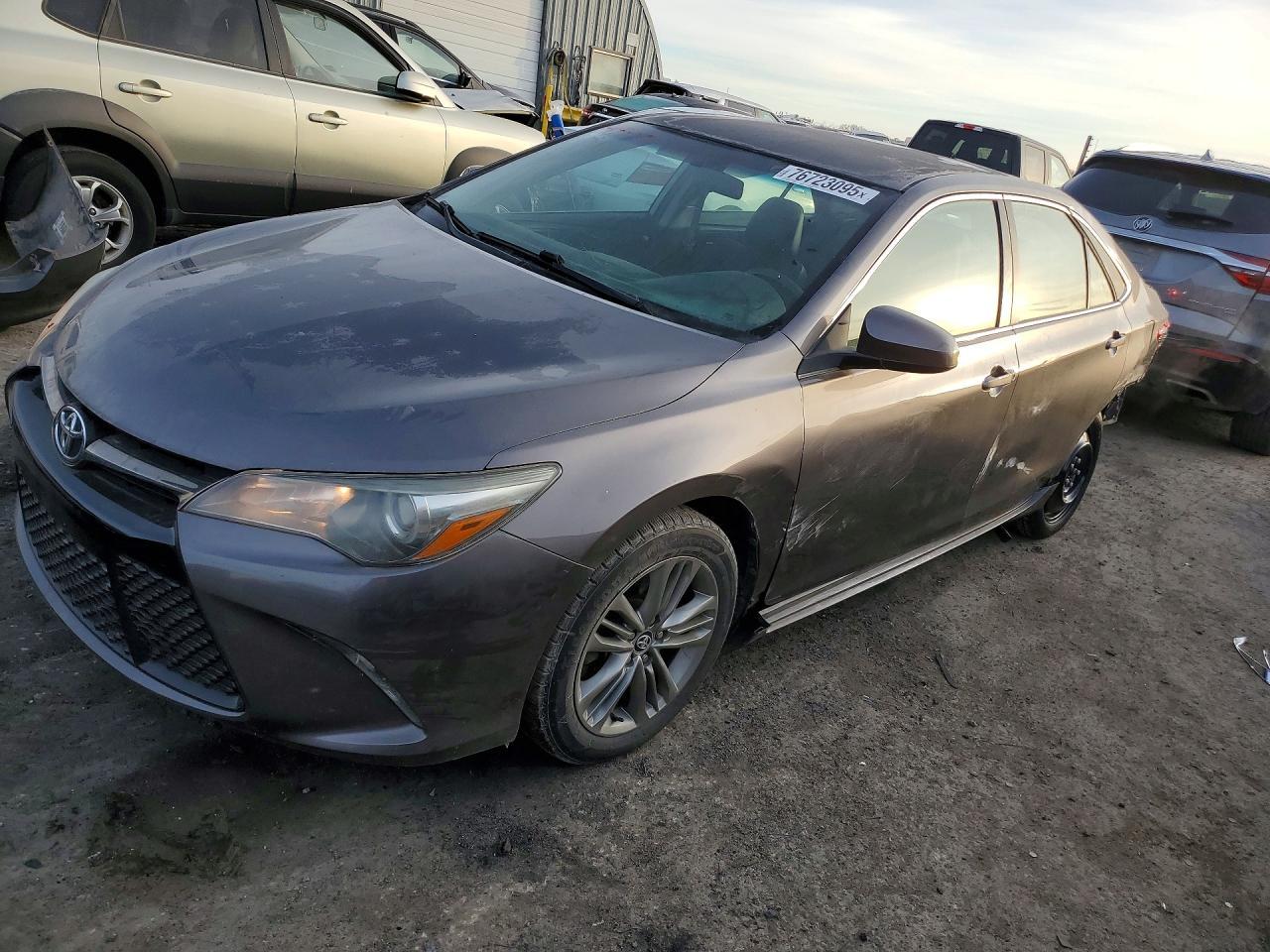 2016 TOYOTA CAMRY