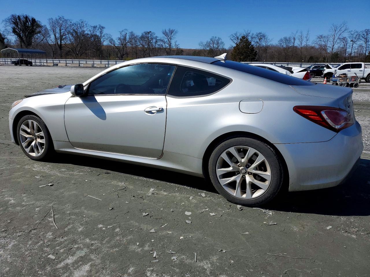 2013 HYUNDAI GENESIS