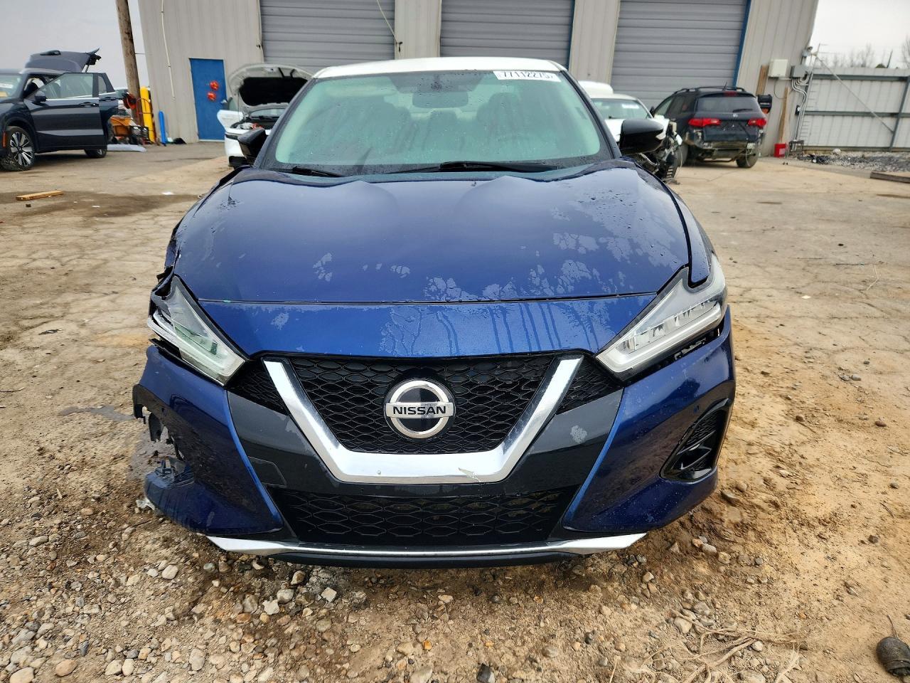 2016 NISSAN Maxima