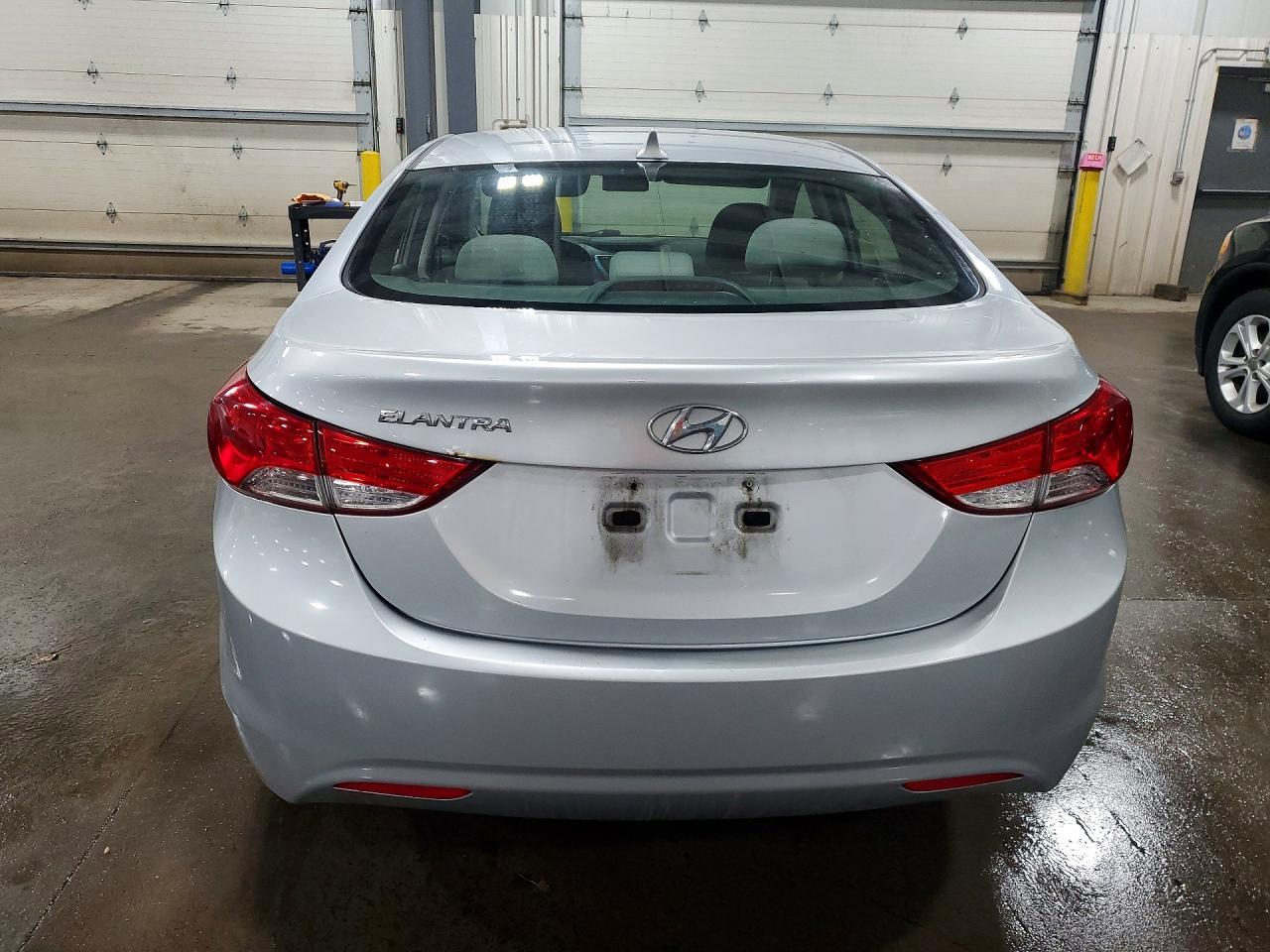 2011 HYUNDAI ELANTRA