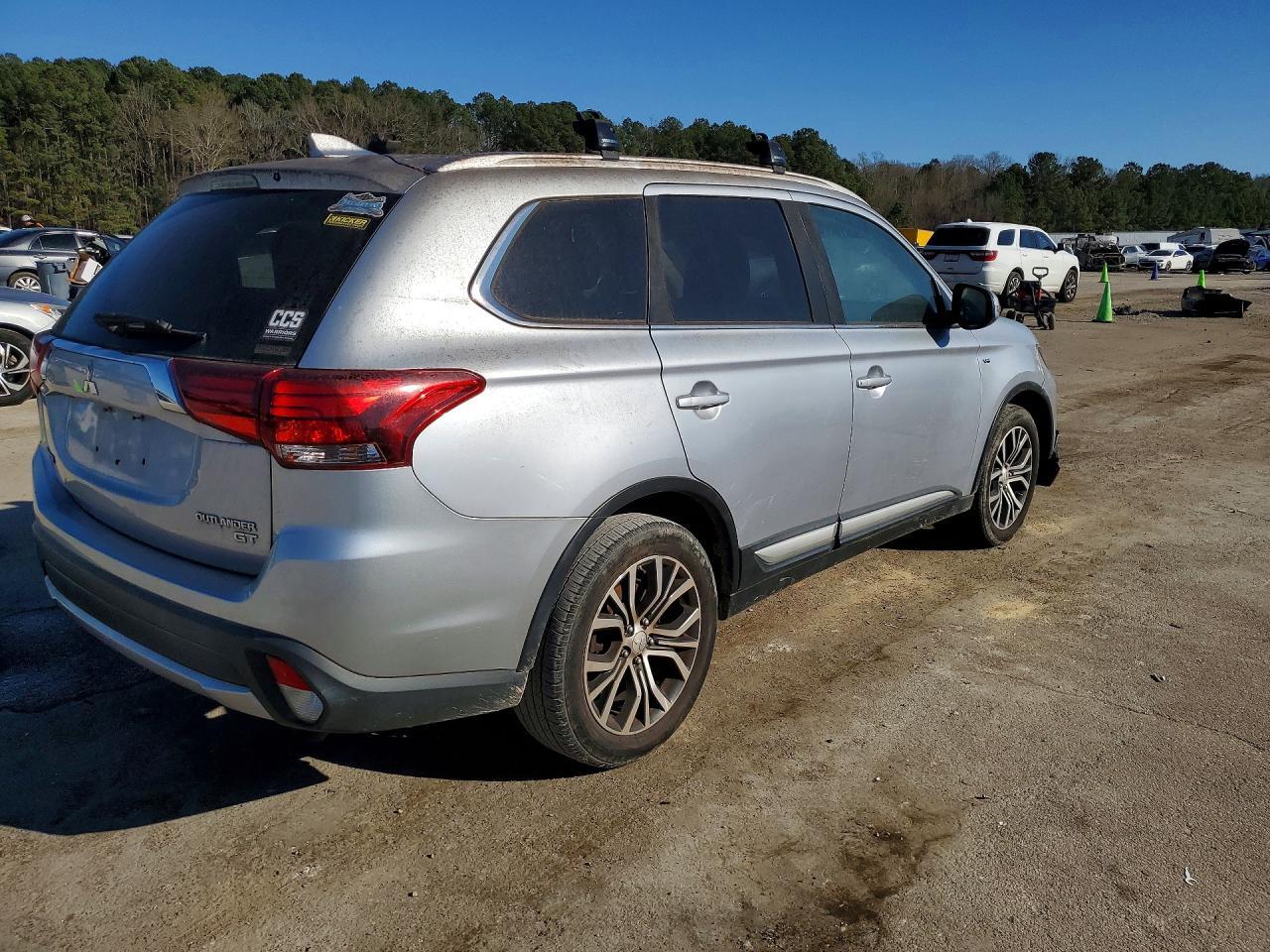 2017 MITSUBISHI outlander