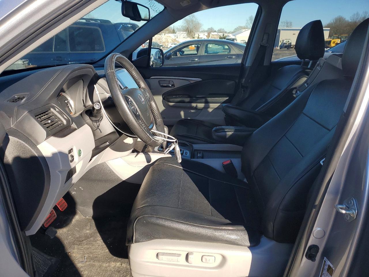 2017 HONDA PILOT