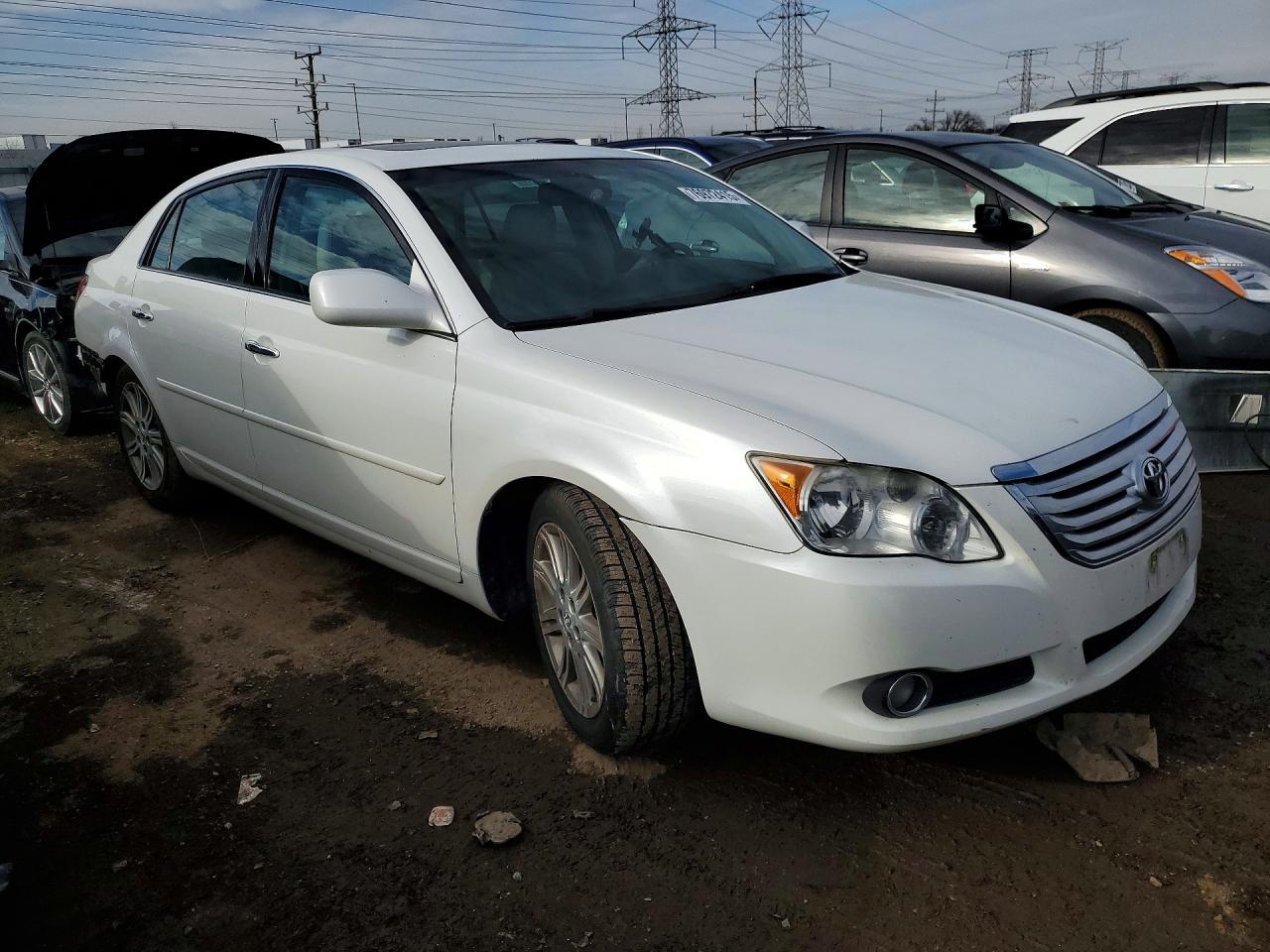 2010 TOYOTA Avalon