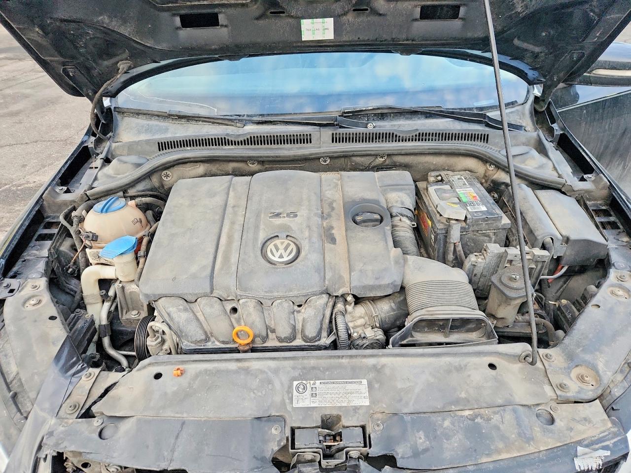 2012 VOLKSWAGEN JETTA