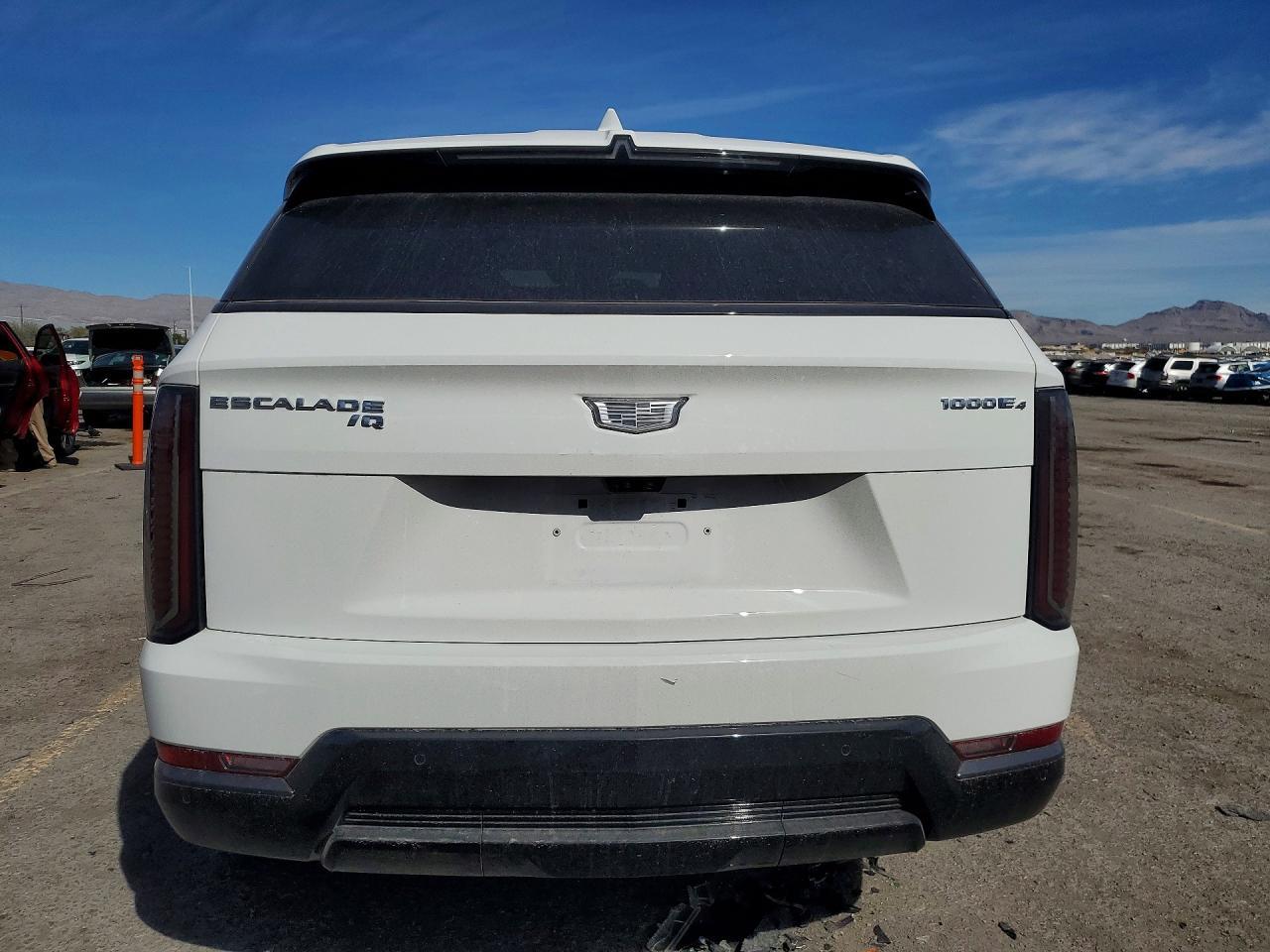 2025 CADILLAC ESCALADE