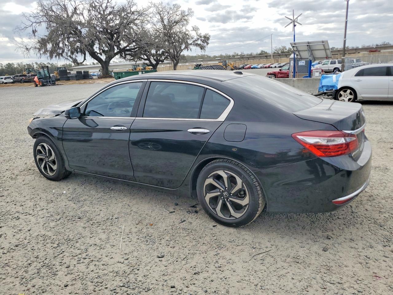 2017 HONDA ACCORD