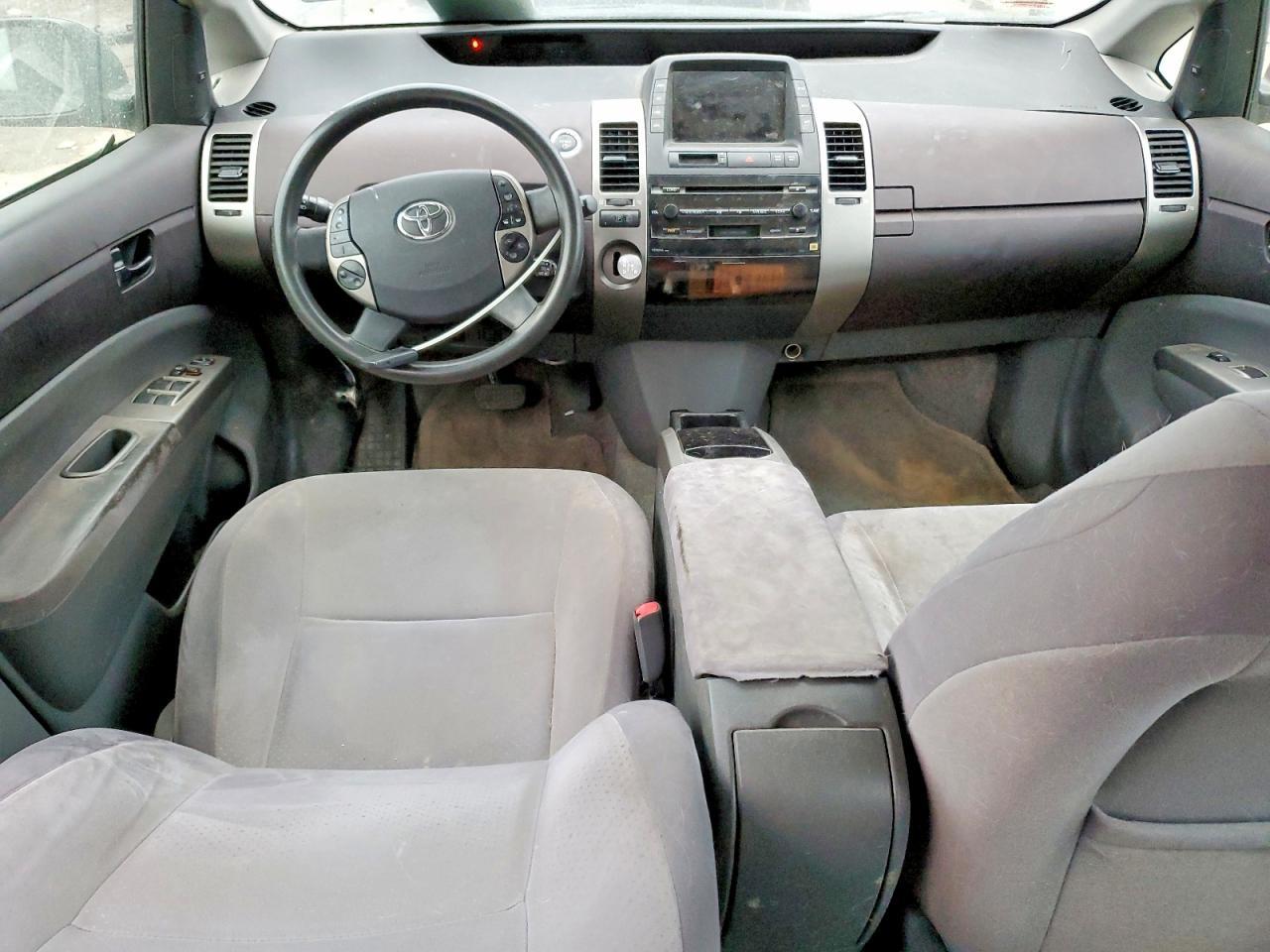 2004 TOYOTA PRIUS