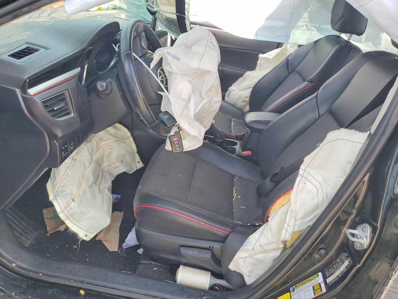 2016 TOYOTA COROLLA