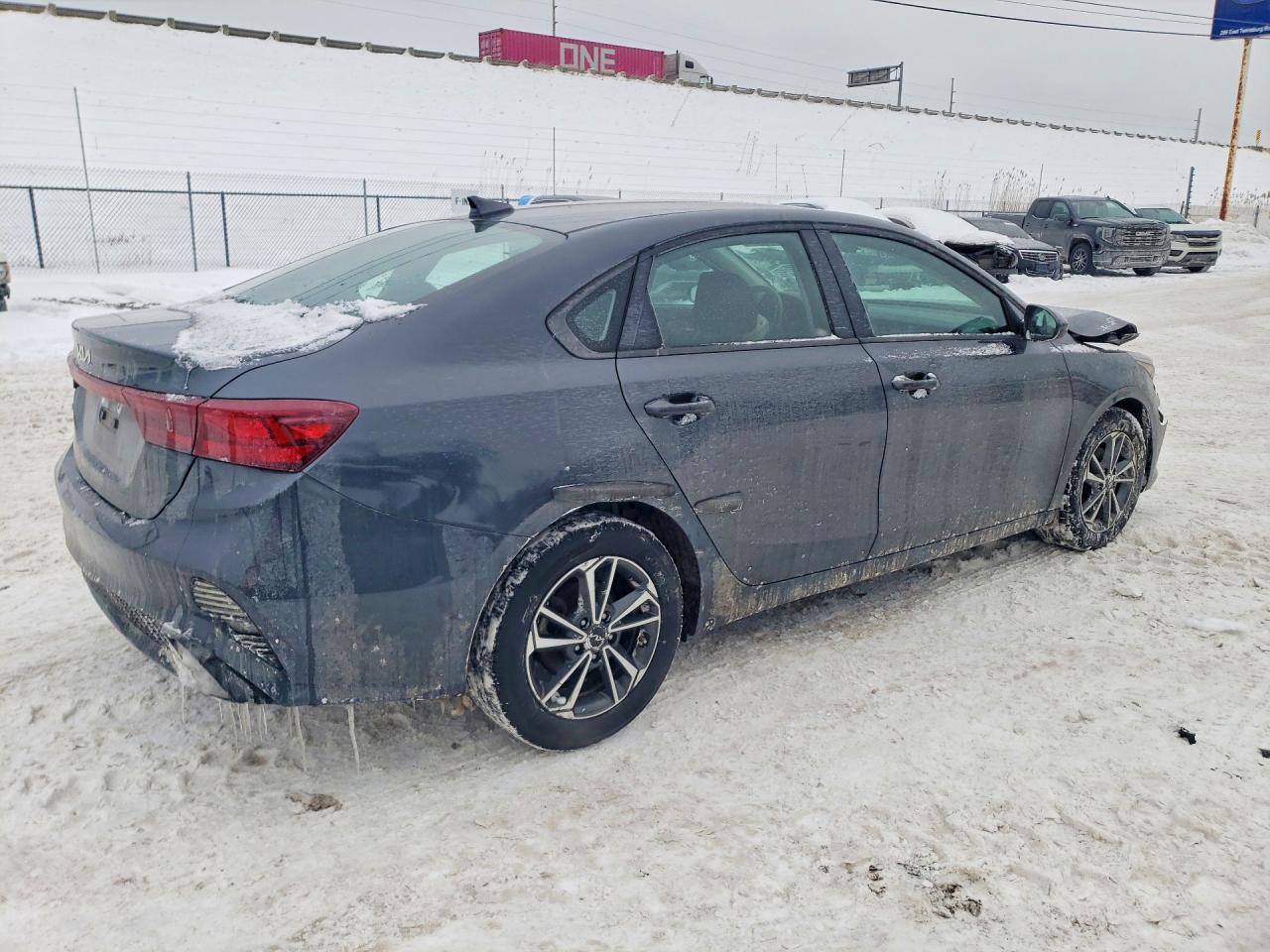 2023 KIA FORTE
