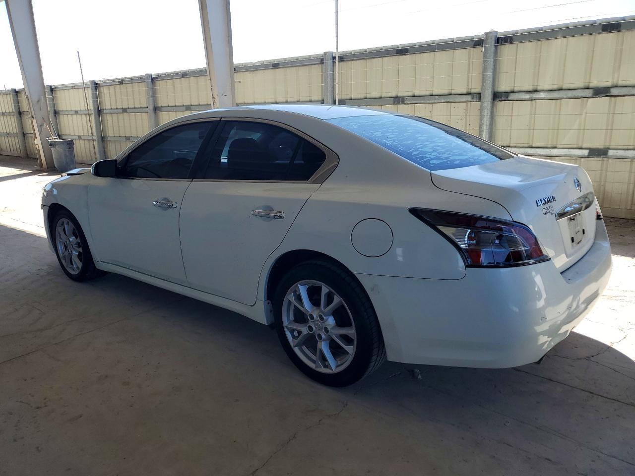 2014 NISSAN Maxima