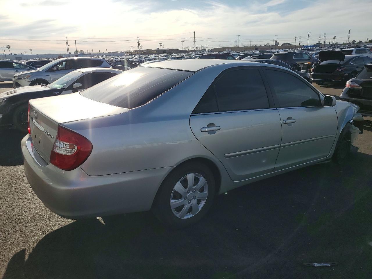 2002 TOYOTA CAMRY