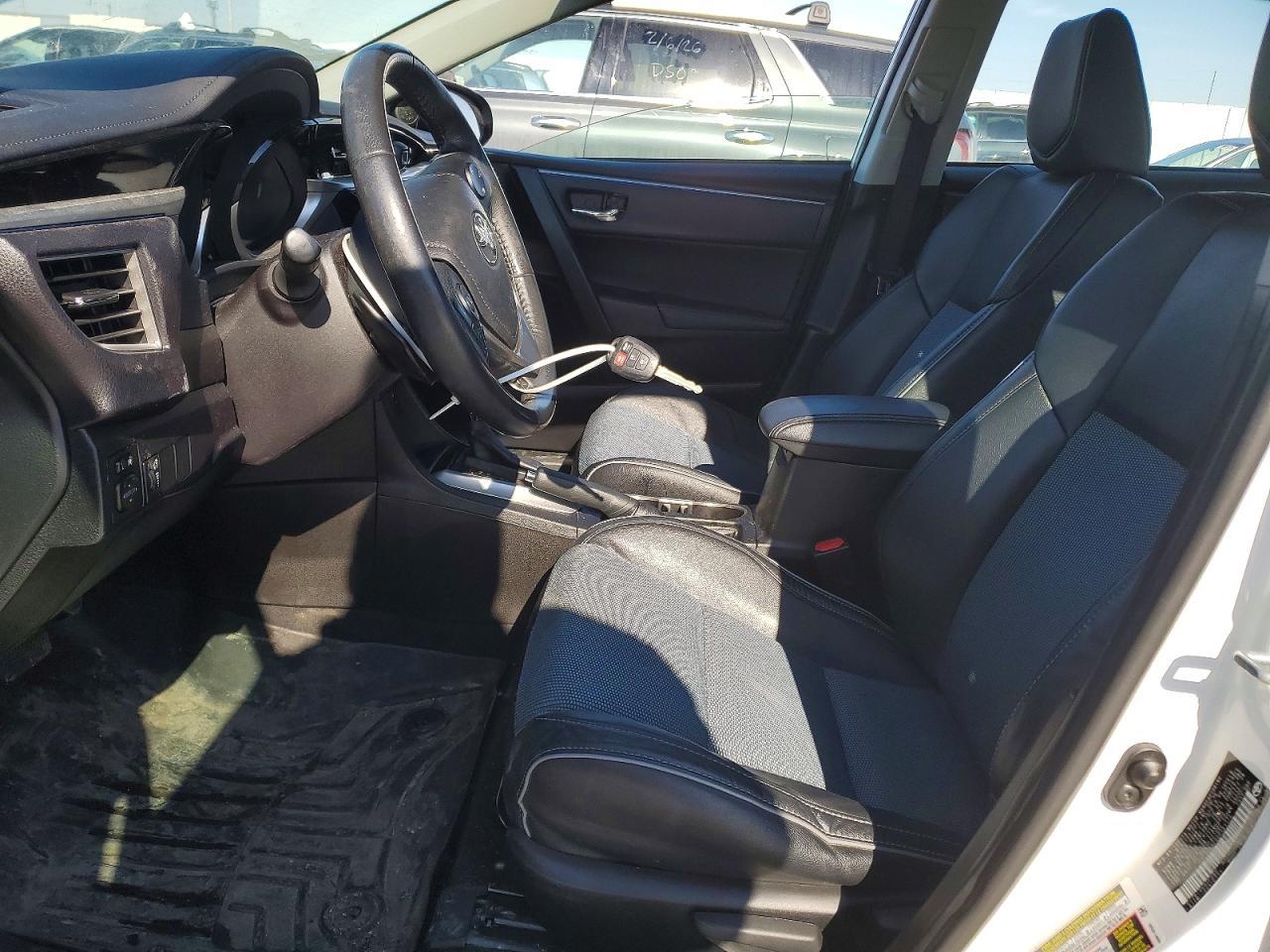 2016 TOYOTA COROLLA