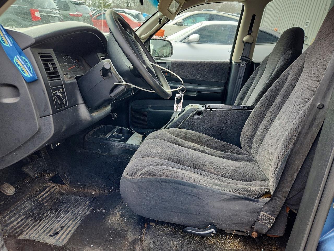 2002 DODGE Dakota
