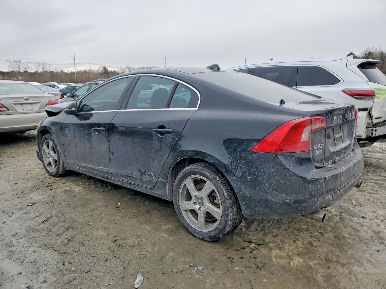 2013 VOLVO S60