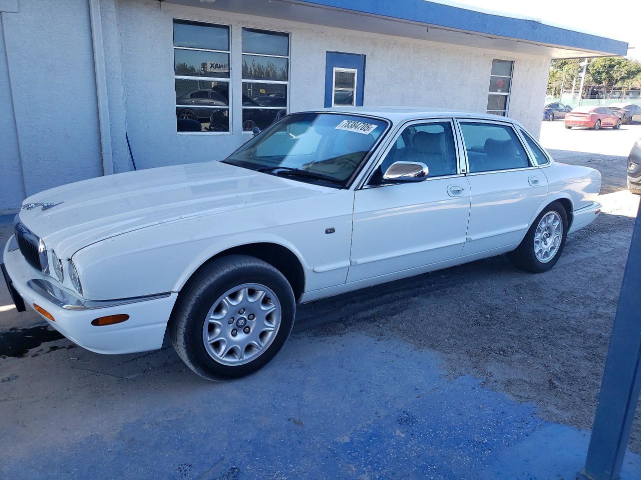 2000 JAGUAR Xj-Series