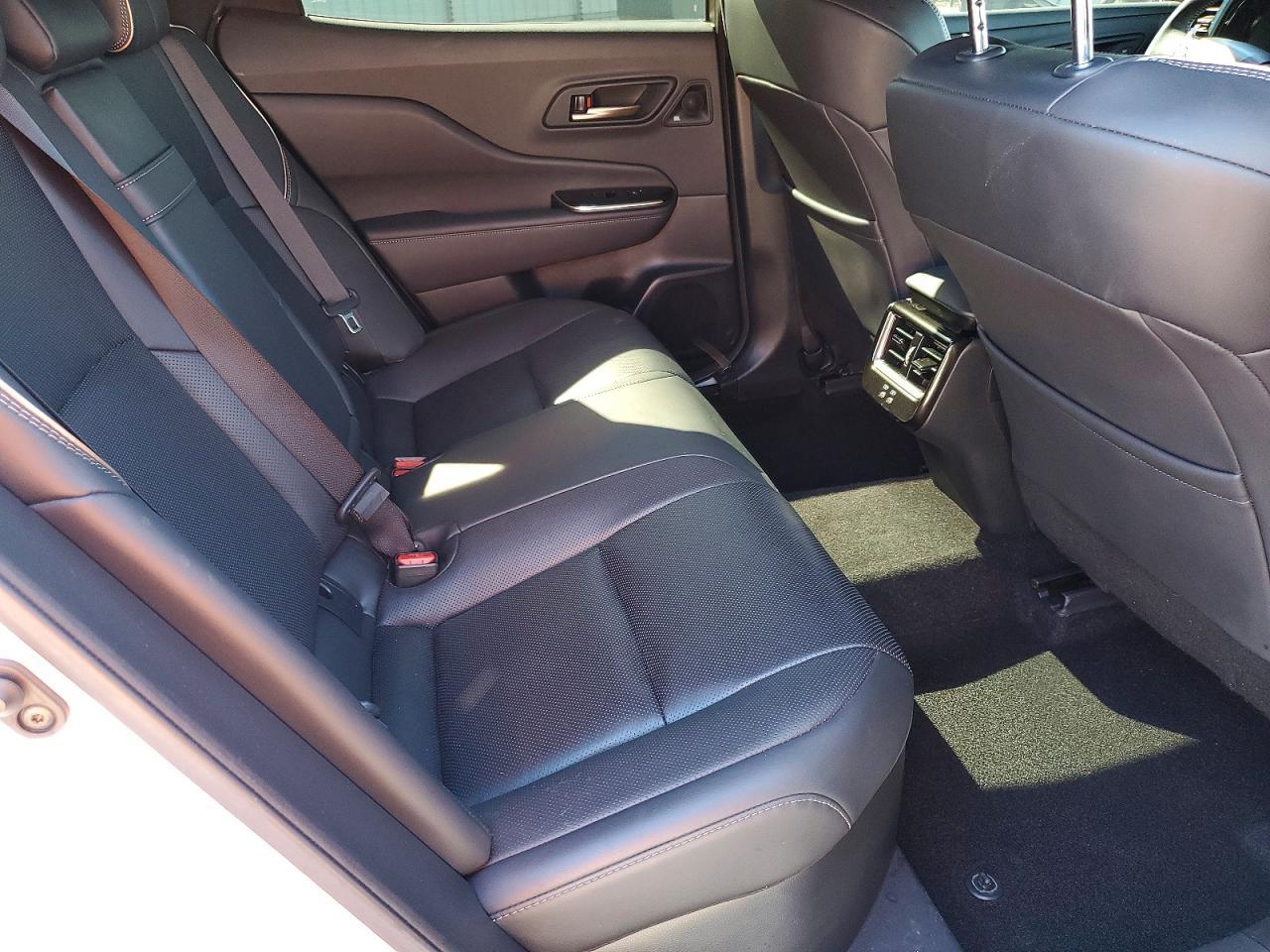 2024 TOYOTA Crown