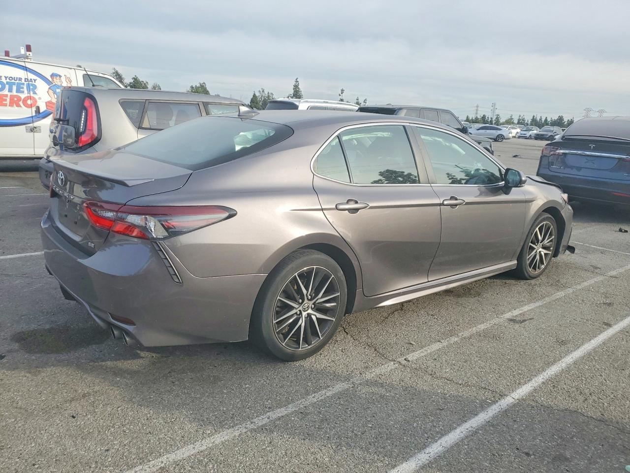 2023 TOYOTA CAMRY