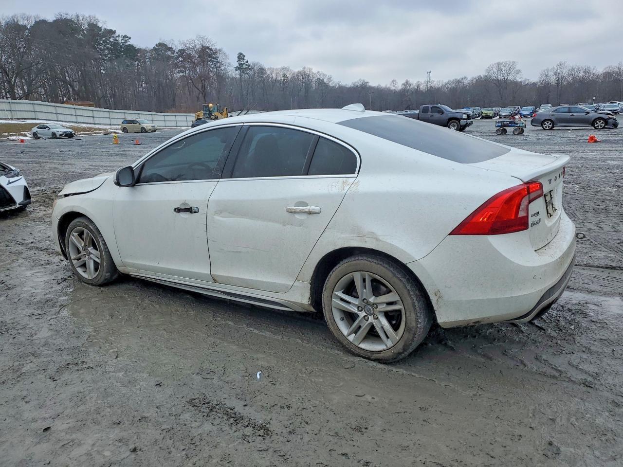 2014 VOLVO S60