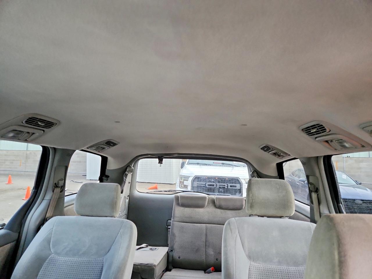 2009 TOYOTA SIENNA