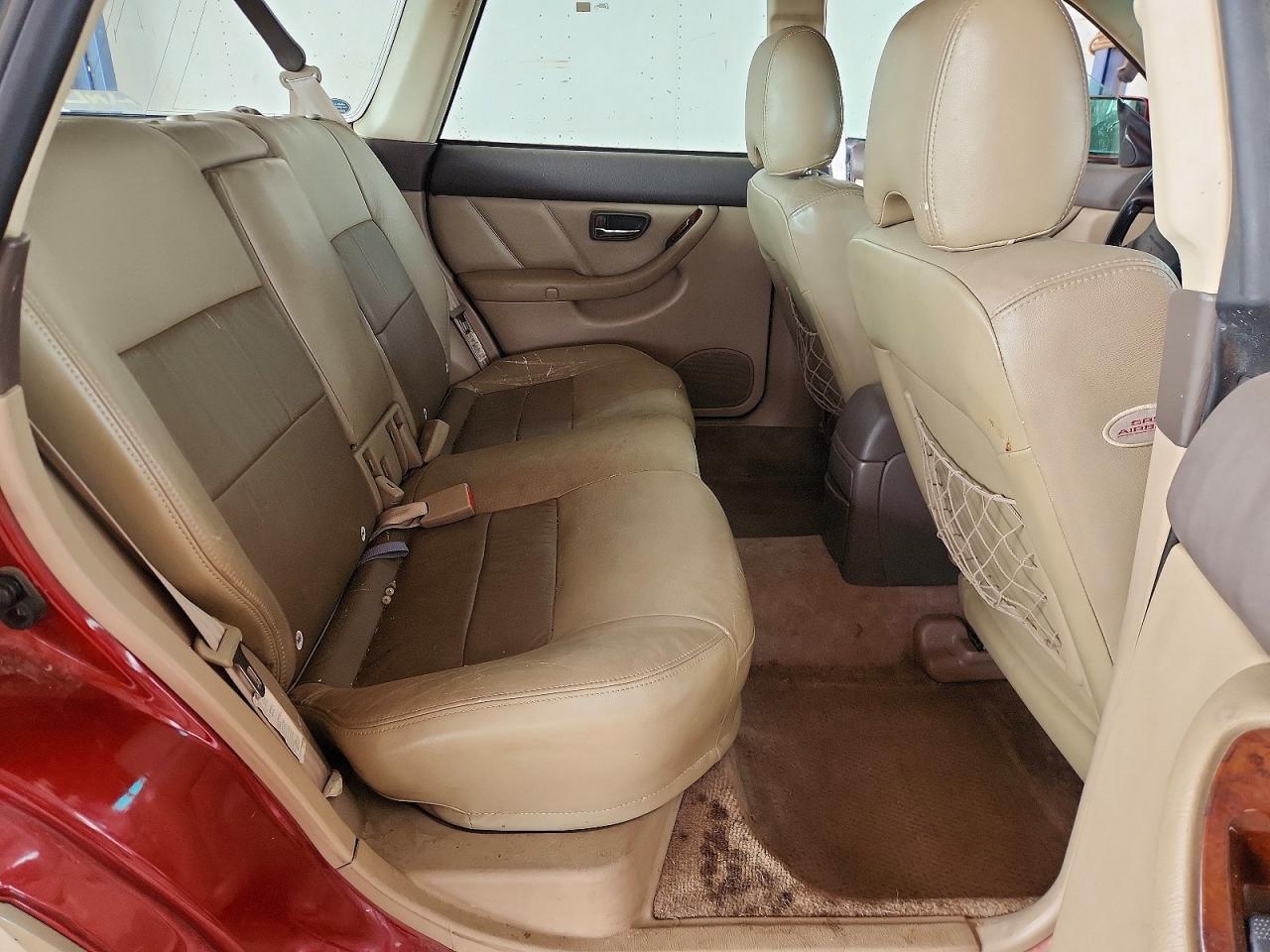 2002 SUBARU Legacy