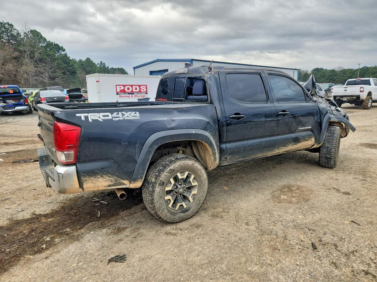 2017 TOYOTA TACOMA