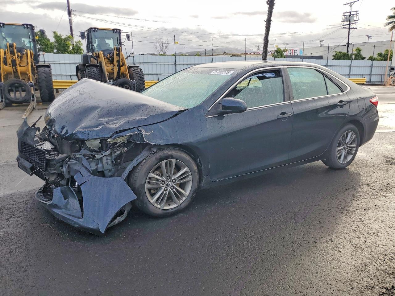 2016 TOYOTA CAMRY