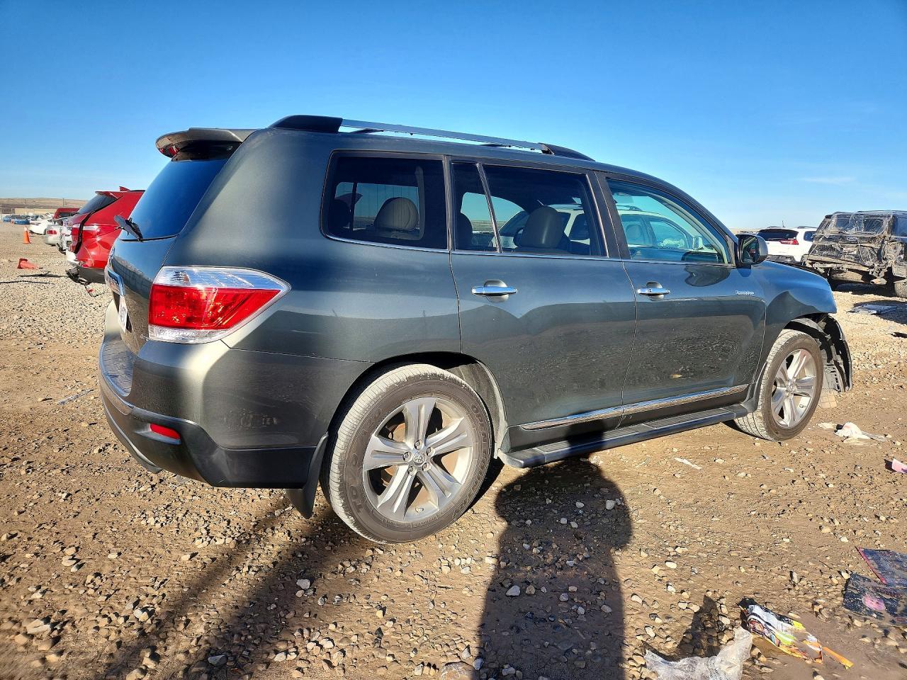 2011 TOYOTA HIGHLANDER