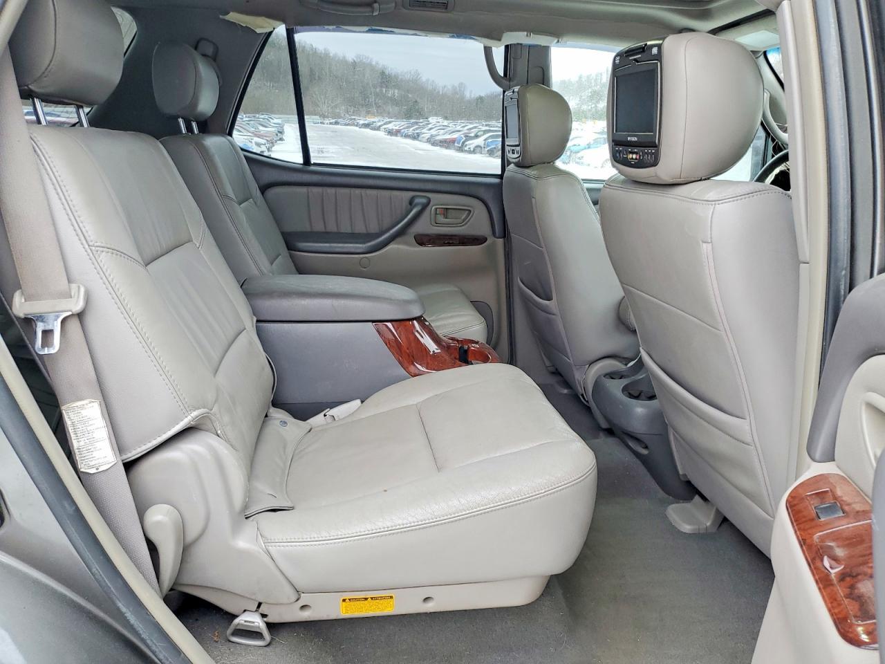2006 TOYOTA Sequoia