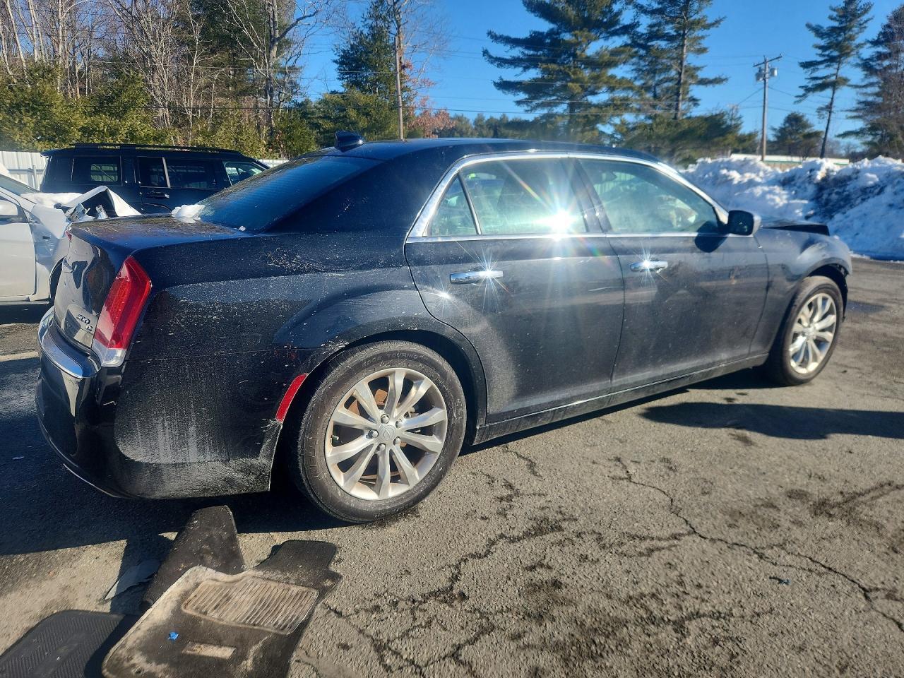 2016 CHRYSLER 300