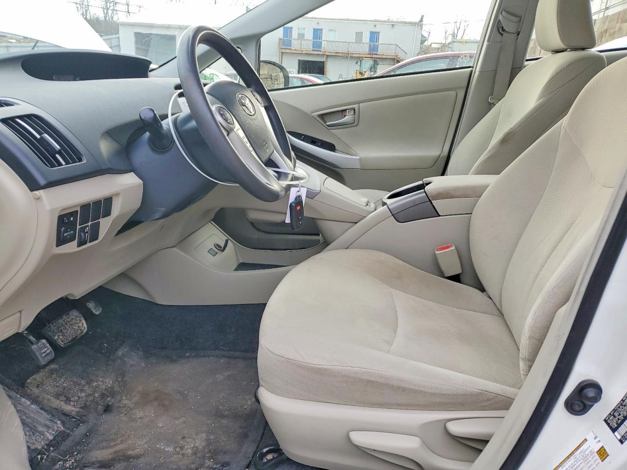2015 TOYOTA PRIUS