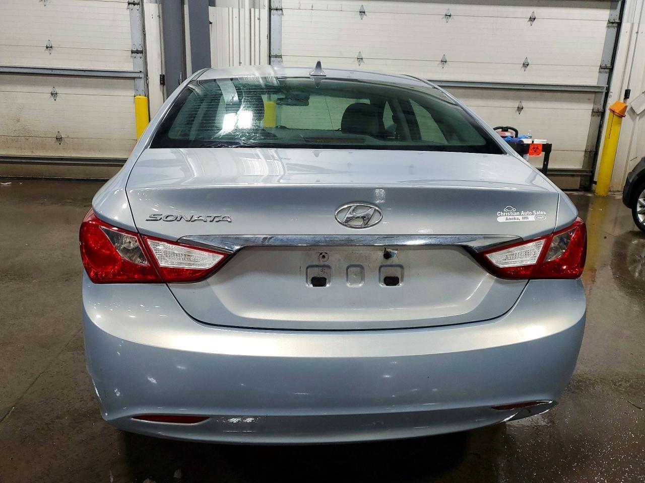 2011 HYUNDAI SONATA