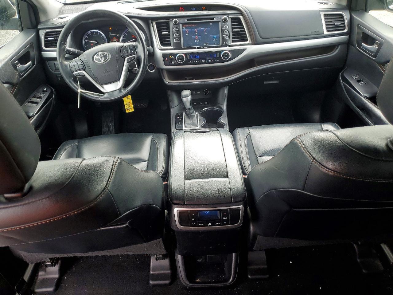 2017 TOYOTA HIGHLANDER