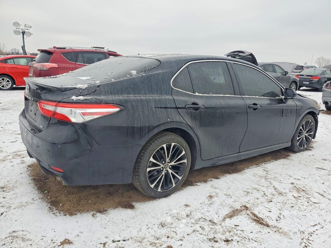 2018 TOYOTA CAMRY