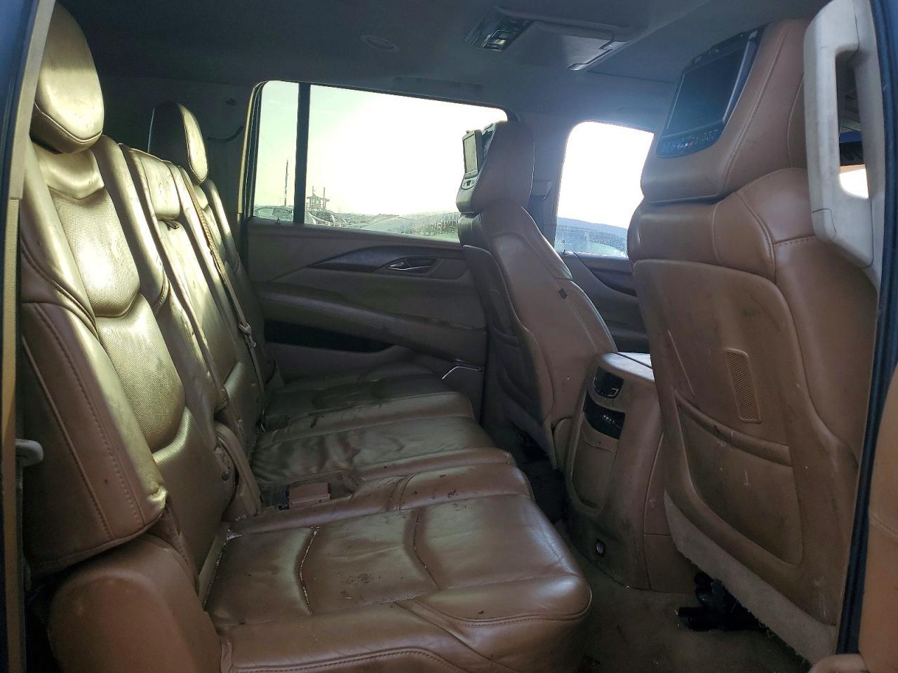 2015 CADILLAC Escalade ESV