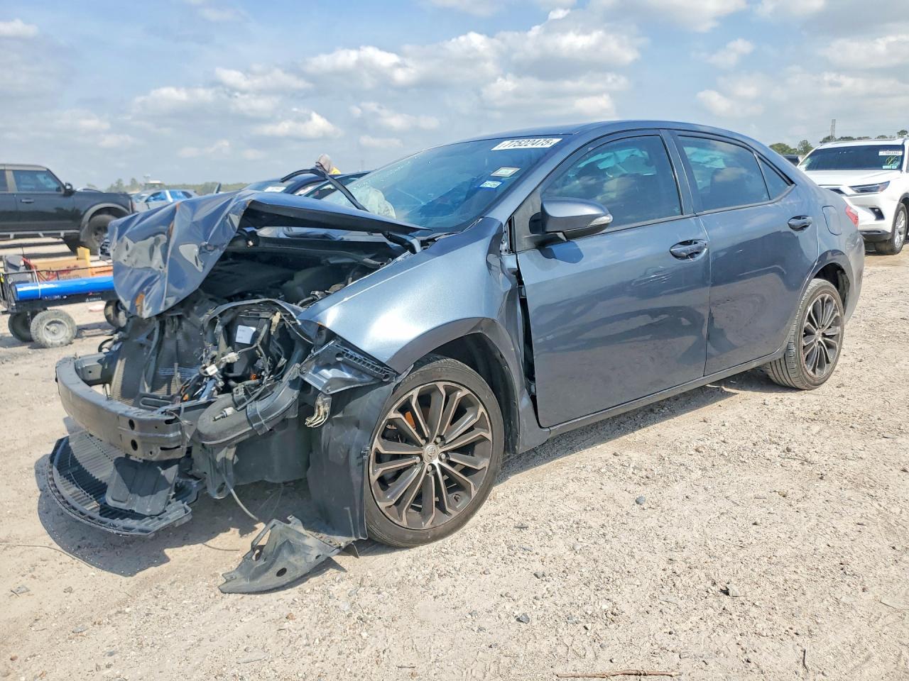 2016 TOYOTA COROLLA