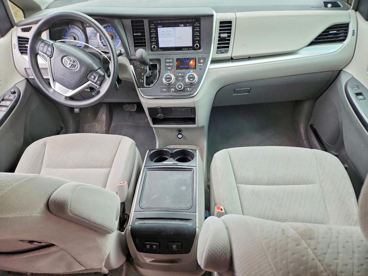 2019 TOYOTA SIENNA